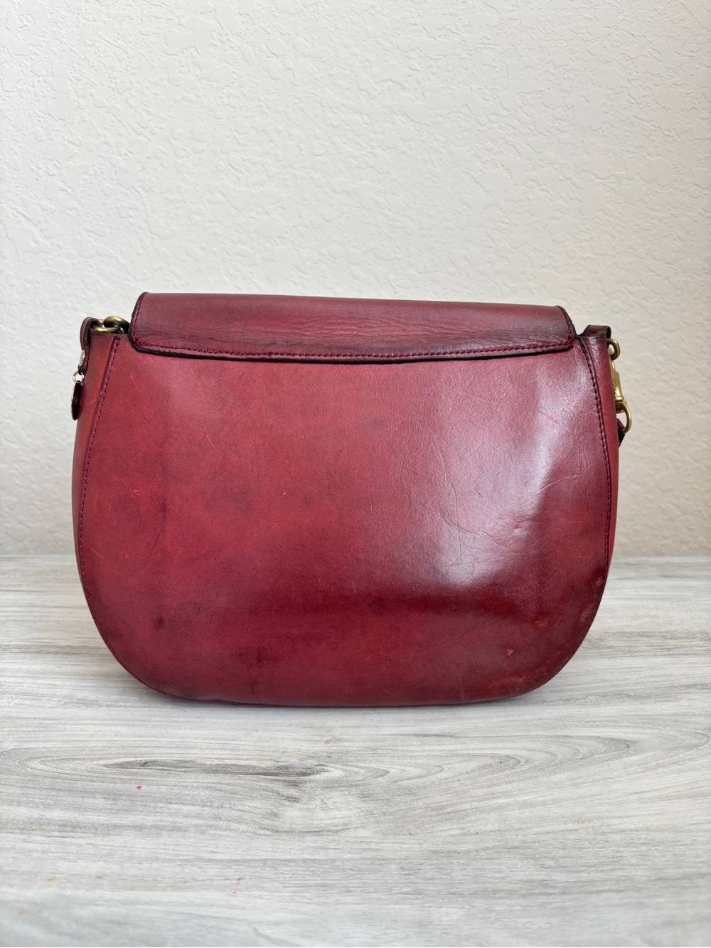 Clare V Herieth Boho Shoulder Bag Distressed Leather w/ Gold Hardware Red Purse - Picture 4 of 7